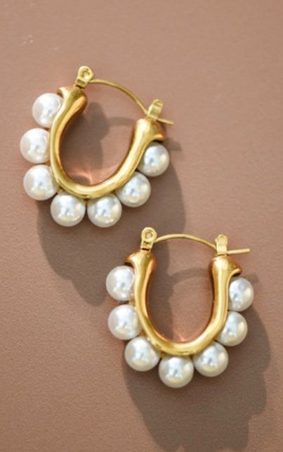 AME Luxe 003: Pearls Gold Earrings