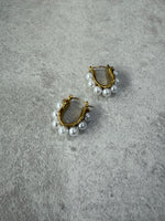 AME Luxe 003: Pearls Gold Earrings