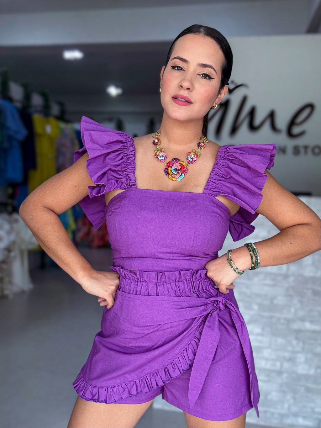 AME ESSENTIAL CROP TOP