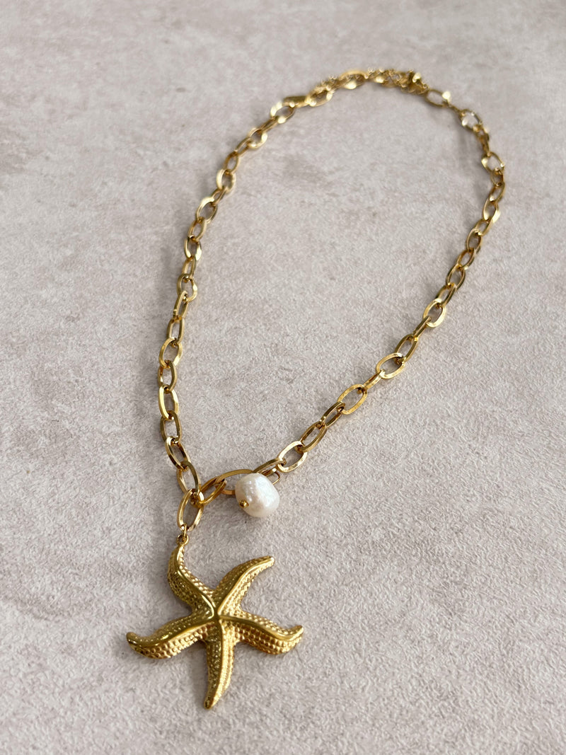 AME Luxe 008: Gold Starfish Necklace