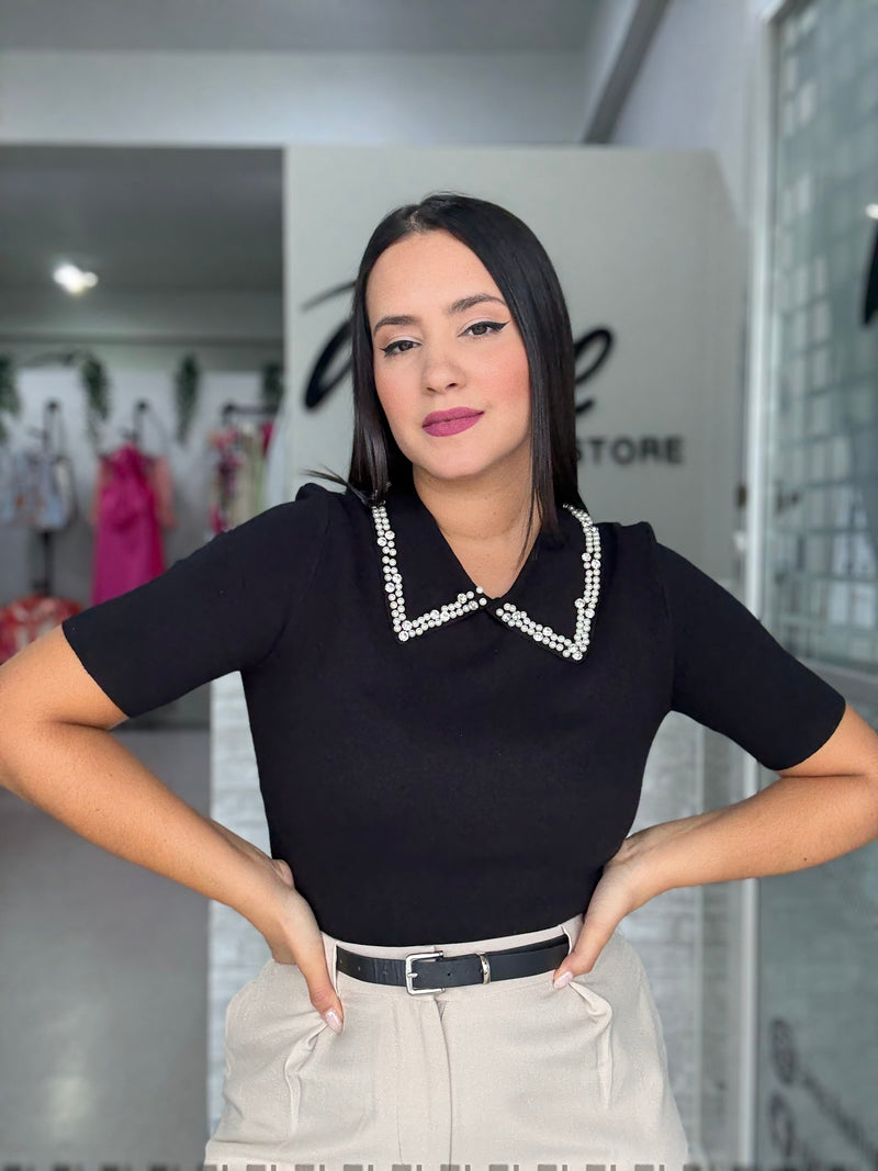 Pearls Collar Black Top
