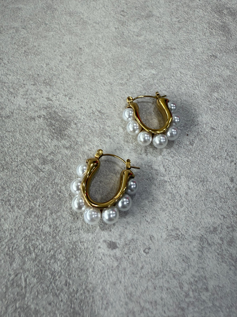 AME Luxe 003: Pearls Gold Earrings