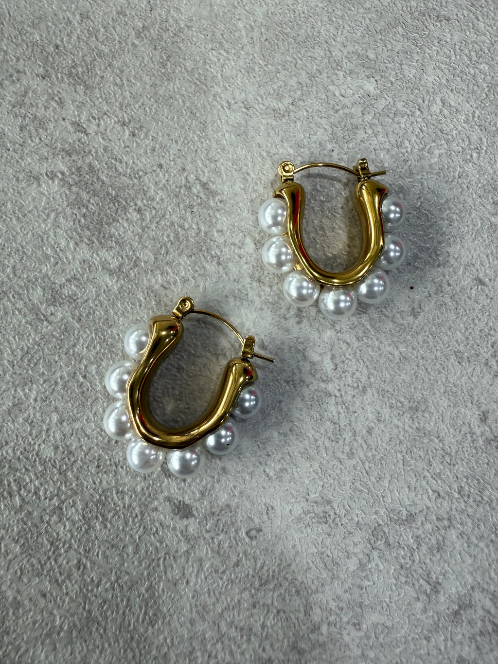 AME Luxe 003: Pearls Gold Earrings